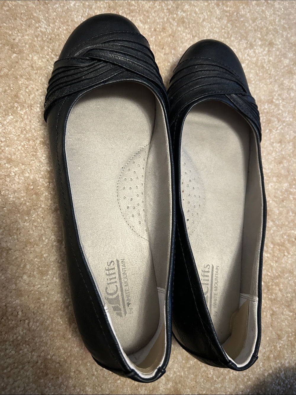 Cliffs by WHITE MOUNTAIN Black Slip-On Ballet Flats